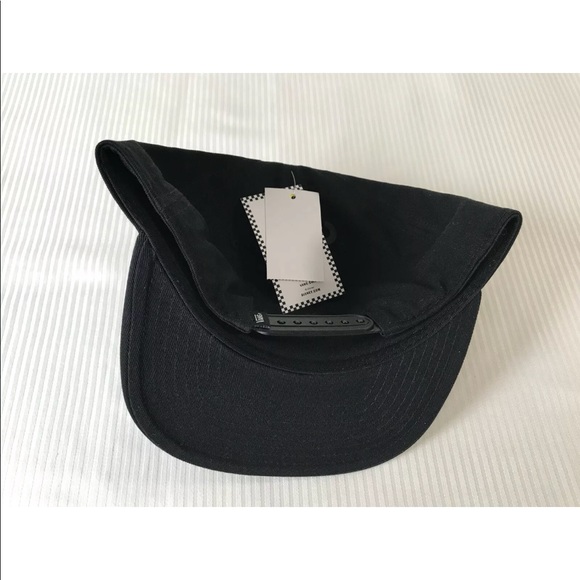 Vans x Disney Mickey Mouse 80’s SnapBack Hat - Picture 5 of 7